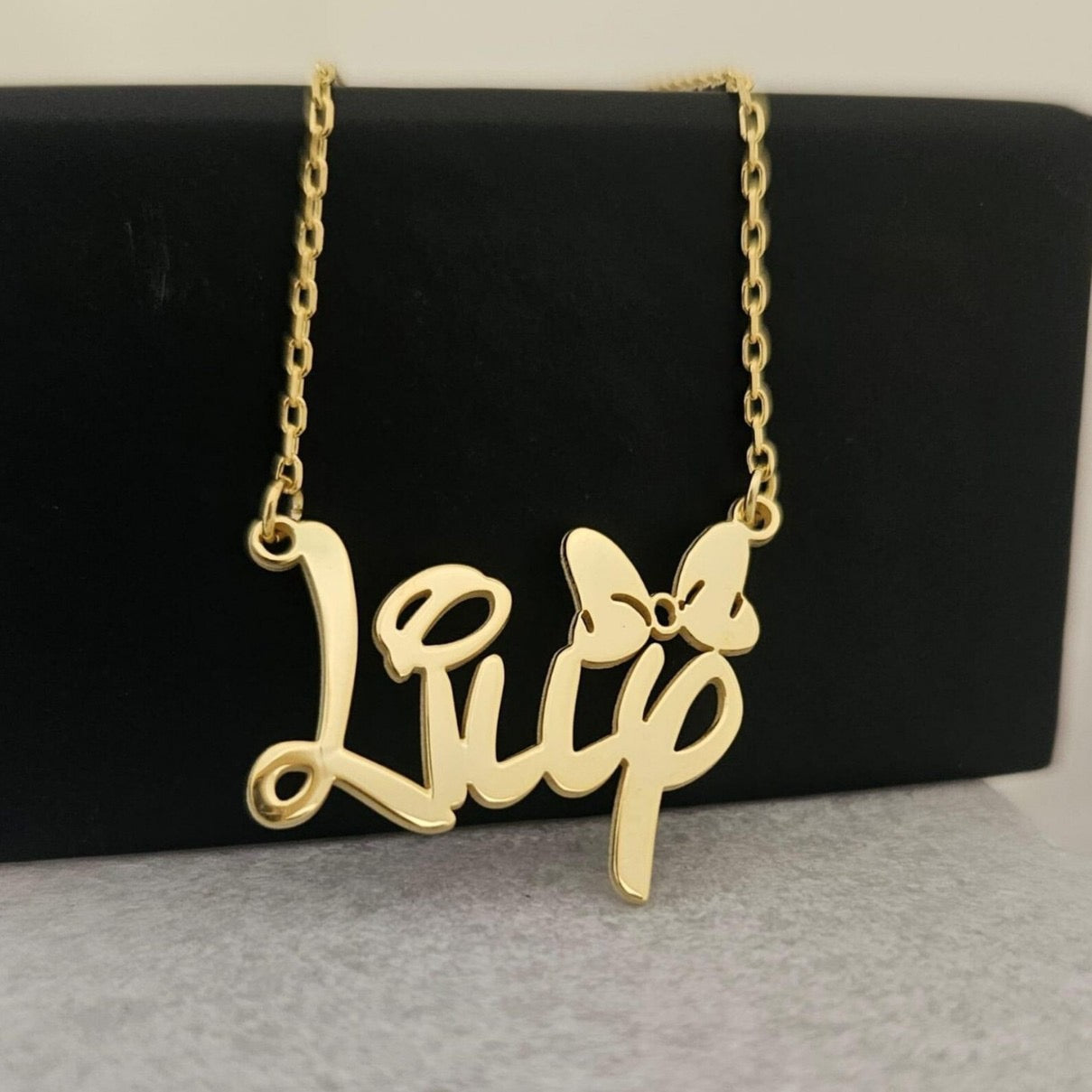 إكسسوار مخصص بالحفر – Donia Custom