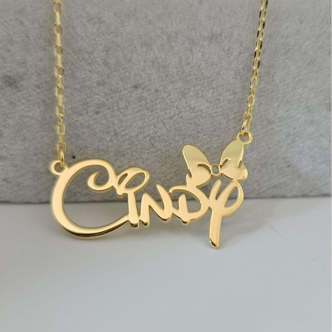 إكسسوار مخصص بالحفر – Donia Custom